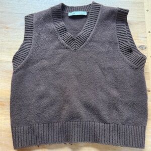Zara Women’s Brown V-Neck Knit Vest